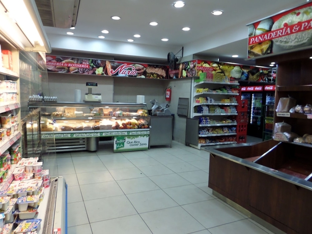 Imagen de los interiores del Hotel Opera Santiago Apartment. Foto 15