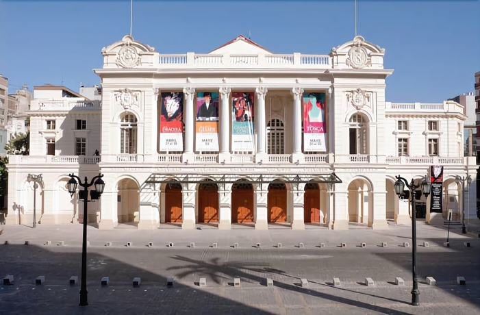Imagen general del Hotel Opera Santiago Apartment. Foto 3