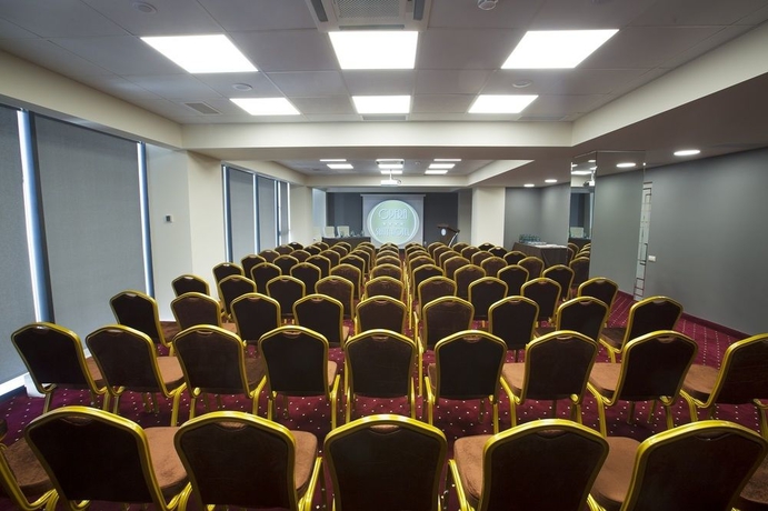 Imagen de los interiores del Hotel Opera Suite. Foto 9