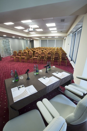 Imagen de los interiores del Hotel Opera Suite. Foto 10