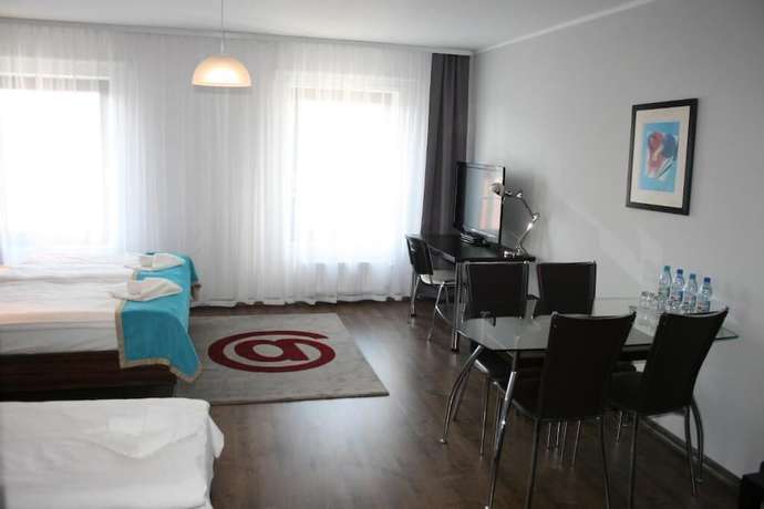 Imagen de la habitación del Hotel Opera, Tarnowskie Gory. Foto 9