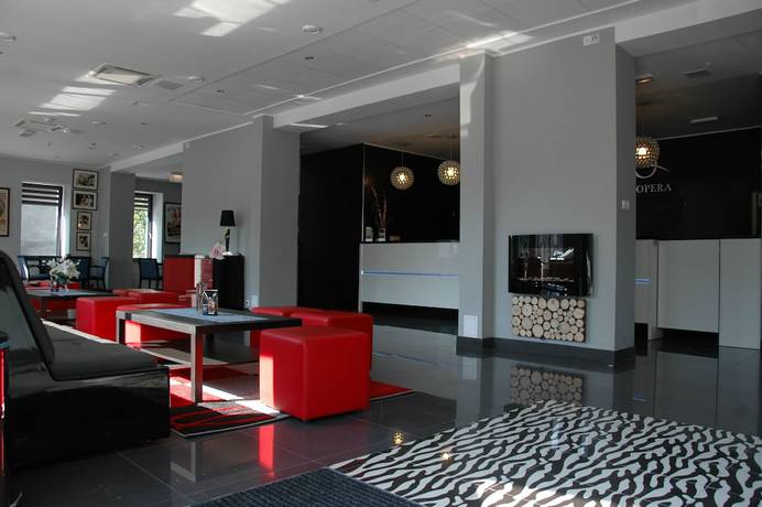 Imagen del bar/restaurante del Hotel Opera, Tarnowskie Gory. Foto 4