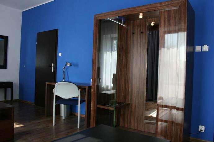 Imagen de la habitación del Hotel Opera, Tarnowskie Gory. Foto 16