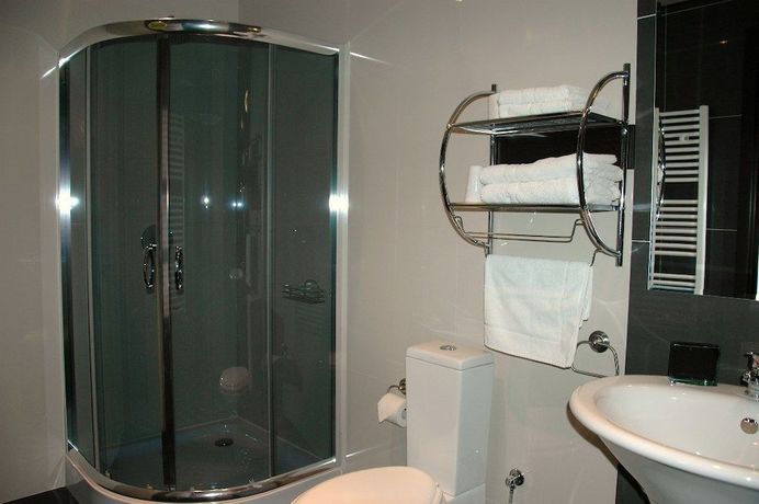 Imagen de la habitación del Hotel Opera, Tarnowskie Gory. Foto 18