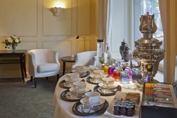 Imagen del bar/restaurante del Hotel Opera Zurich. Foto 4