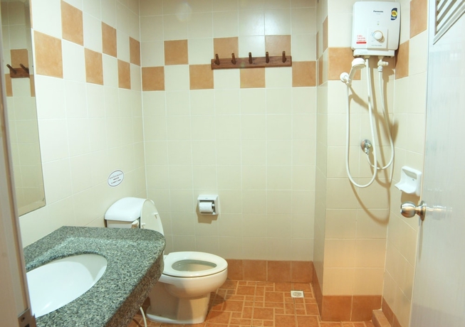 Imagen de la habitación del Hotel Opey De Place, PATTAYA BEACH. Foto 17