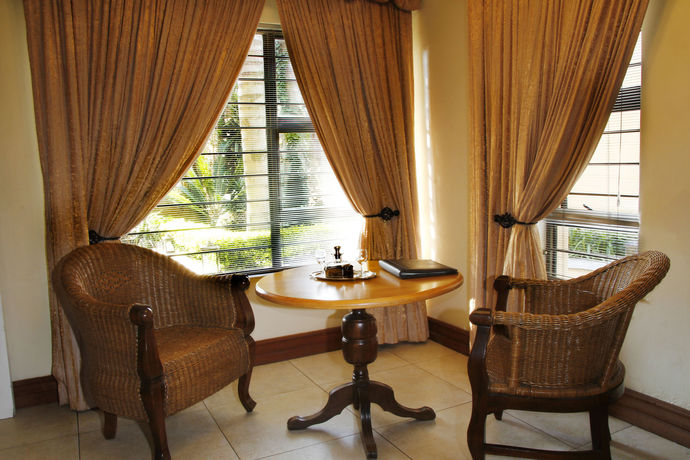 Imagen de la habitación del Hotel Opikopi Guest House. Foto 4