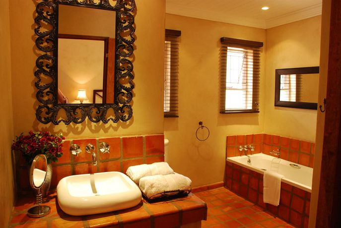 Imagen de la habitación del Hotel Opikopi Guest House. Foto 7