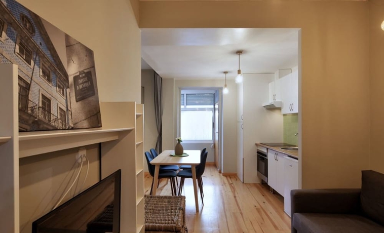 Imagen de la habitación del Hotel Oporto Entreparedes. Foto 6