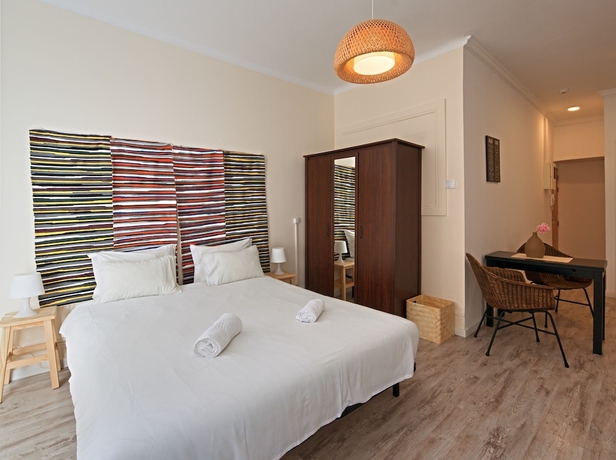 Imagen de la habitación del Hotel Oporto Entreparedes. Foto 9