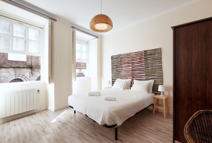 Imagen de la habitación del Hotel Oporto Entreparedes. Foto 11