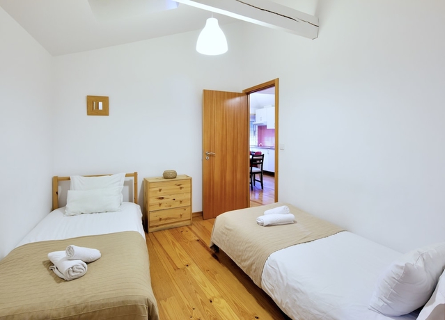 Imagen de la habitación del Hotel Oporto Entreparedes. Foto 14