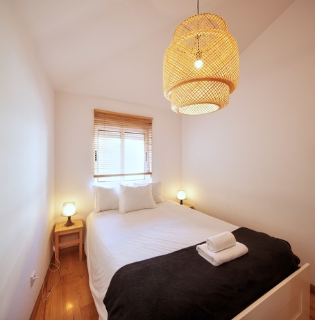 Imagen de la habitación del Hotel Oporto Entreparedes. Foto 16