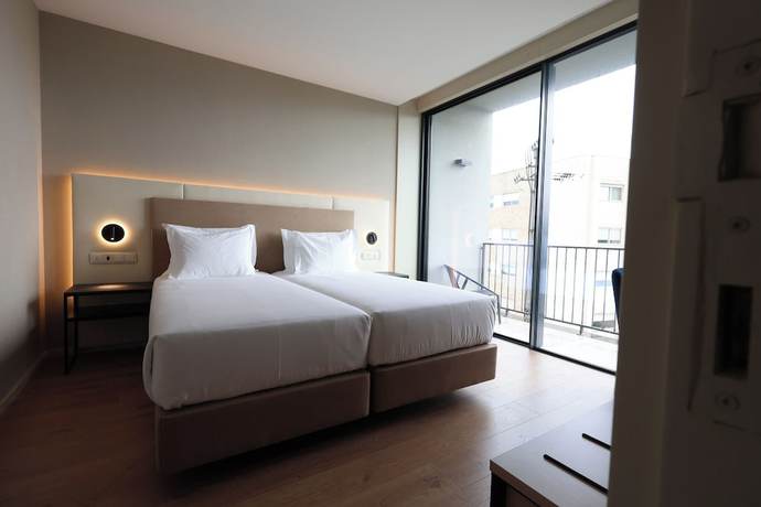 Imagen de la habitación del Hotel Oporto Fly. Foto 7