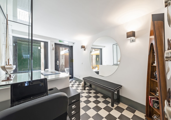 Imagen de los interiores del Hotel Oporto Street Fonte Taurina. Foto 17