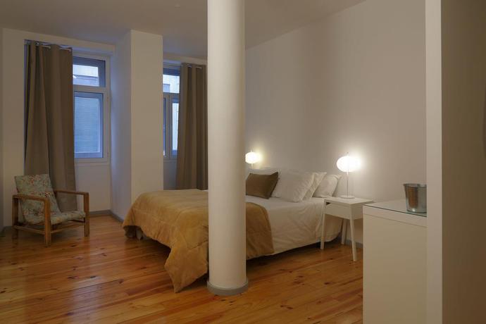 Imagen de la habitación del Hotel OportoHouse. Foto 10