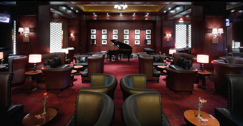 Imagen del bar/restaurante del Hotel Optics Vally Kingdom Plaza. Foto 6