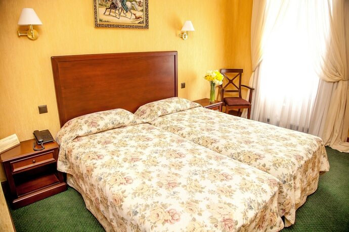 Imagen de la habitación del Hotel Optima Collection Kamianets-Podilskyi. Foto 14