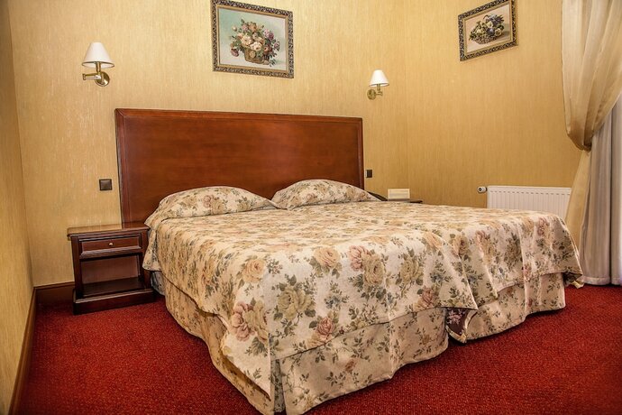 Imagen de la habitación del Hotel Optima Collection Kamianets-Podilskyi. Foto 15