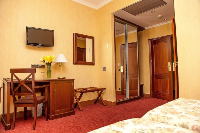 Imagen de la habitación del Hotel Optima Collection Kamianets-Podilskyi. Foto 19
