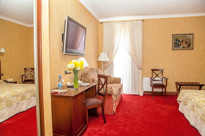 Imagen general del Hotel Optima Collection Kamianets-Podilskyi. Foto 8