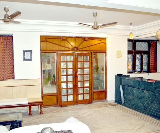 Imagen general del Hotel Optimum Sheela Inn @ Taj. Foto 3