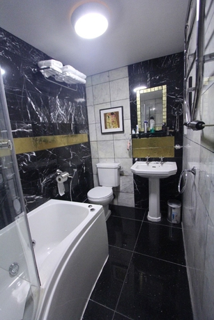 Imagen de la habitación del Hotel Opulence Boutique. Foto 7