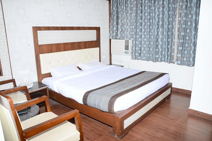 Imagen general del Hotel Opulence, Pathankot. Foto 10