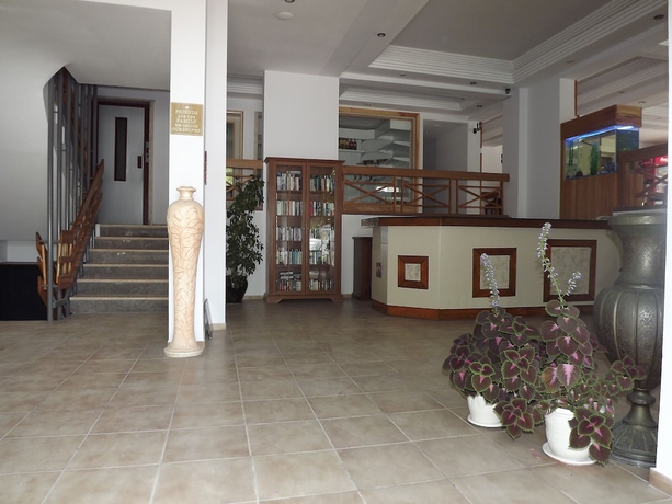 Imagen de los interiores del Hotel Opus Apart. Foto 15
