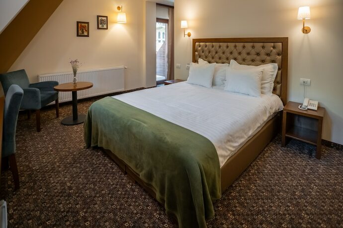 Imagen de la habitación del Hotel Opus Villa, SINAIA. Foto 19