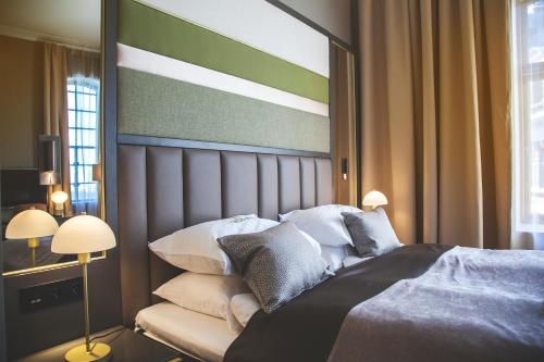 Imagen de la habitación del Hotel Opus Xvi. Foto 8