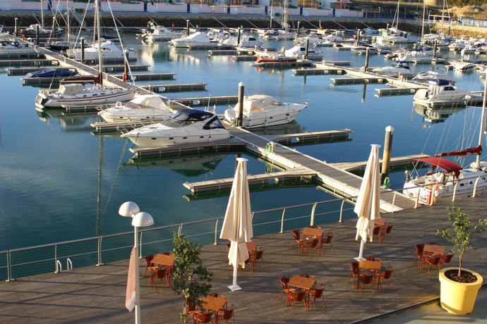 Imagen general del Hotel Orada Apartamentos Turísticos Marina De Albufeira. Foto 3