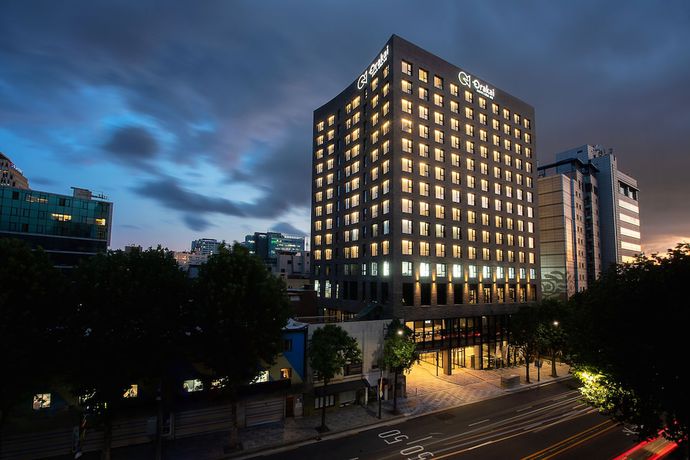Imagen general del Hotel Orakai Daehakro. Foto 1