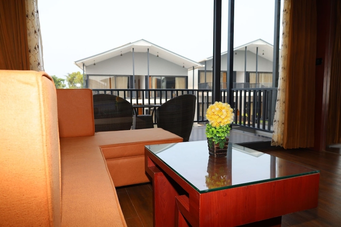 Imagen de la habitación del Hotel Oralia Resort. Foto 11