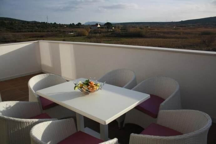 Imagen general del Hotel Orange Apartments. Foto 10