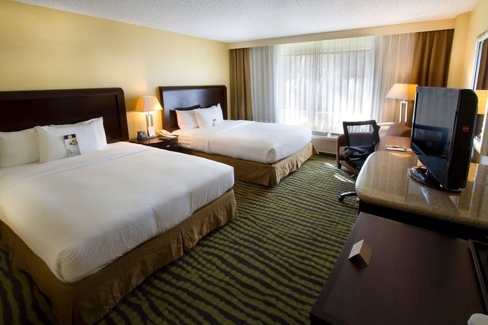 Imagen de la habitación del Hotel Orange County. Foto 8