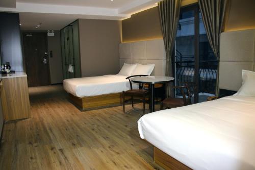 Imagen general del Hotel Orange Crystal Phoenix hotel. Foto 5