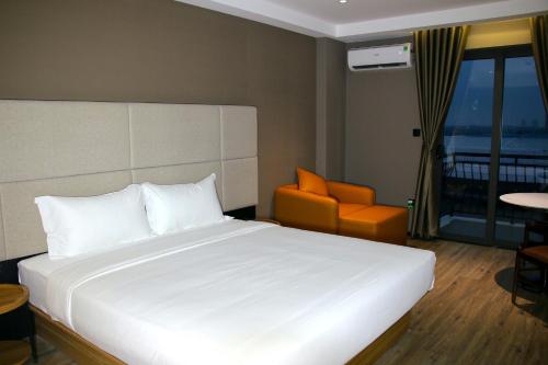 Imagen general del Hotel Orange Crystal Phoenix hotel. Foto 8
