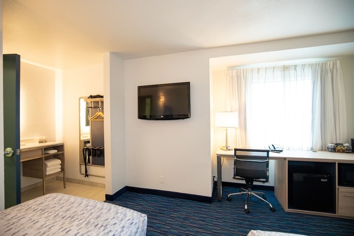 Imagen de la habitación del Hotel Orange Grove Inn. Foto 16