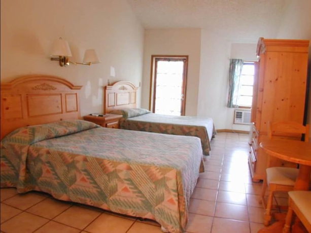 Imagen de la habitación del Hotel Orange Hill Beach Inn. Foto 11