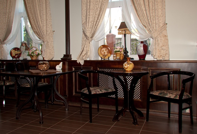 Imagen del bar/restaurante del Hotel Orange House, Donskoy. Foto 3