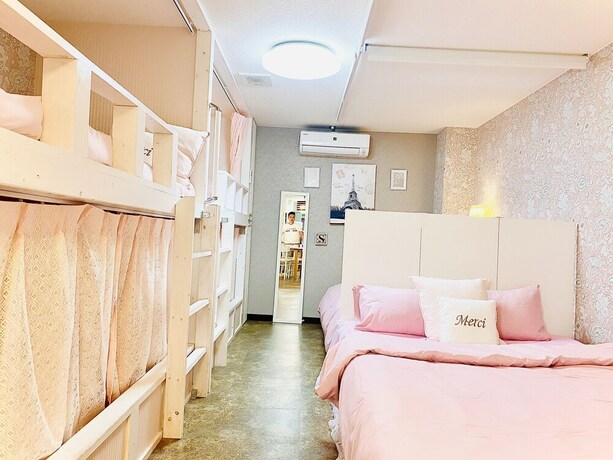 Imagen de la habitación del Hotel Orange House, Osaka. Foto 36