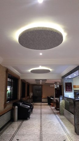 Imagen del bar/restaurante del Hotel Orange Inn, Ahmedabad. Foto 4