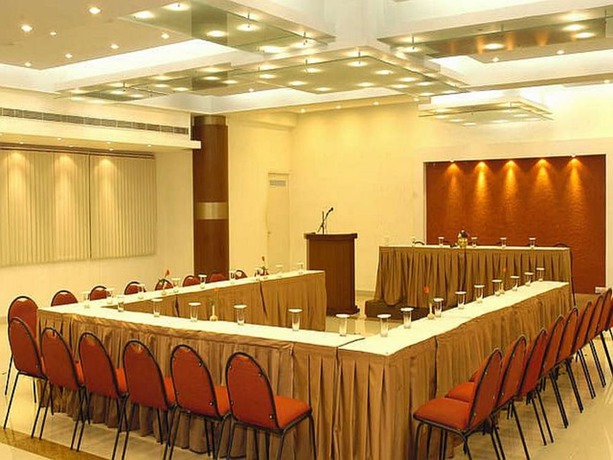 Imagen de los interiores del Hotel Orange Inn, Ahmedabad. Foto 20