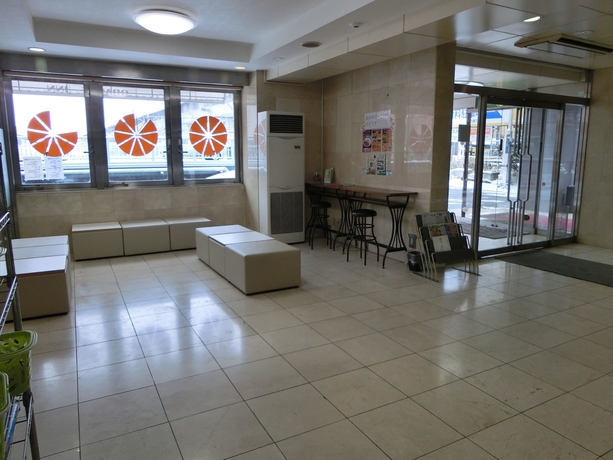 Imagen de los interiores del Hotel Orange Inn Sendaihigashi. Foto 12