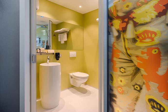 Imagen de la habitación del Hotel Orange La Louvière. Foto 7