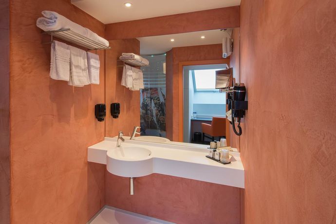 Imagen de los interiores del Hotel Orange La Louvière. Foto 14