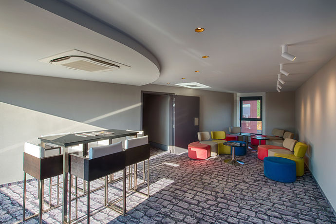 Imagen del bar/restaurante del Hotel Orange La Louvière. Foto 4