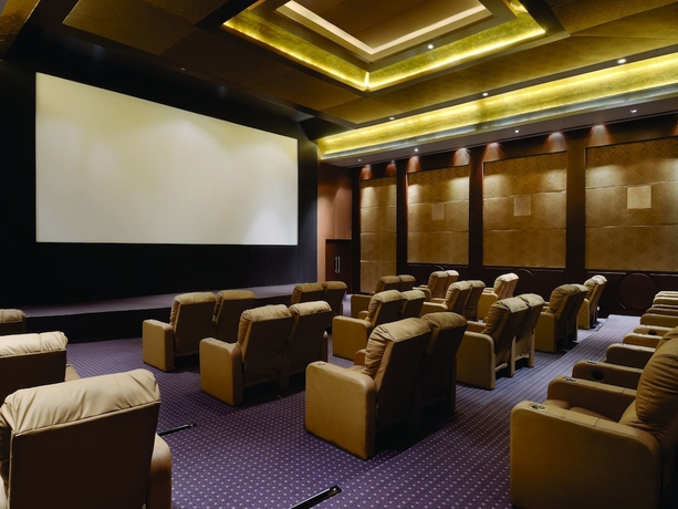 Imagen de los interiores del Hotel Orange Megastructure. Foto 18