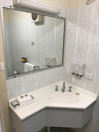 Imagen de la habitación del Hotel Orange Motor Lodge. Foto 17